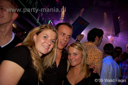 091031_129_franchise_partymania