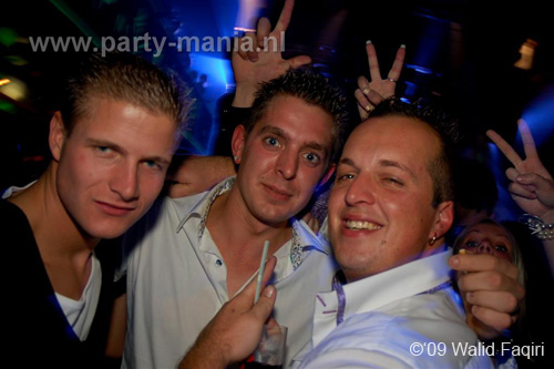 091031_141_franchise_partymania