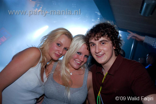 091031_222_franchise_partymania