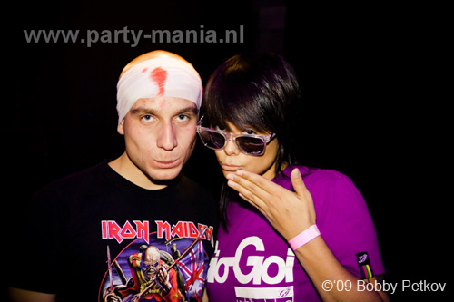 091031_065_franchise_partymania