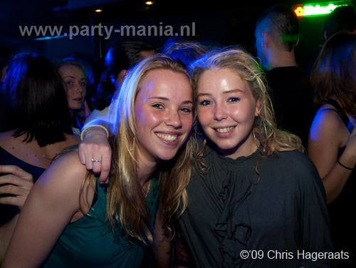 091114_116_ilovelos_partymania