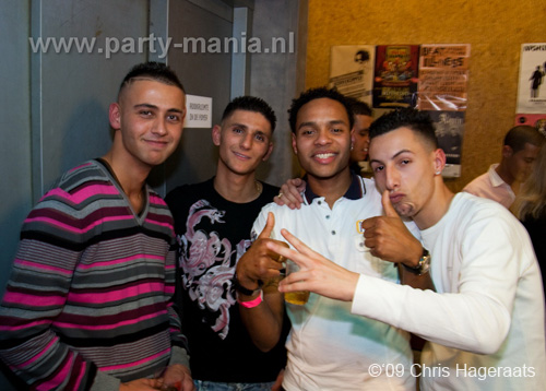 091114_146_ilovelos_partymania