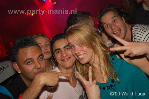 091114_117_ilovelos_partymania