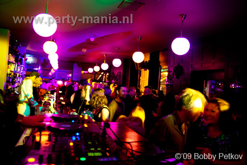 091128_097_cloos_partymania