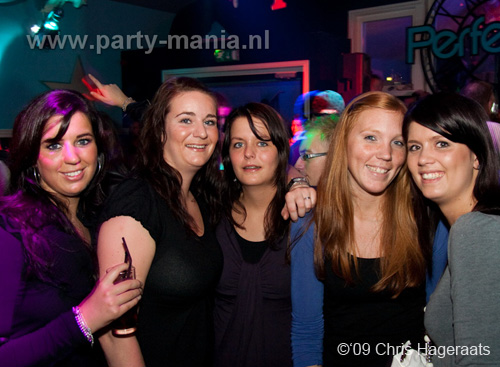 091128_069_perfection_partymania