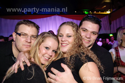 091205_168_ex_pornstar_partymania