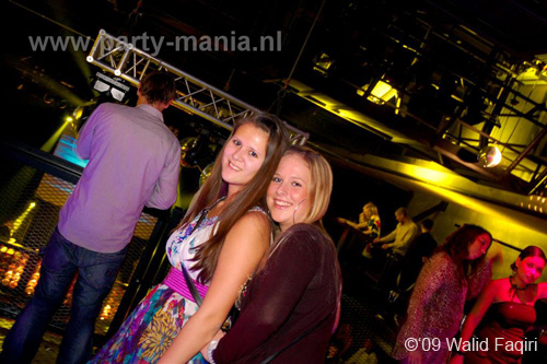 091224_098_los_partymania