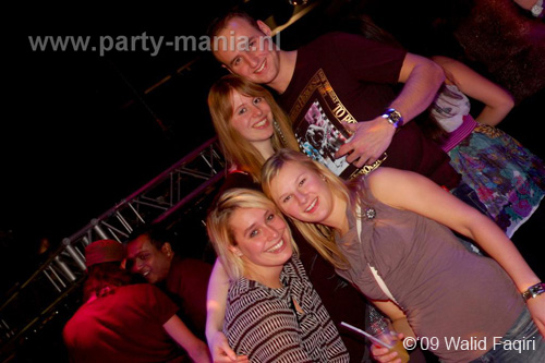 091224_099_los_partymania