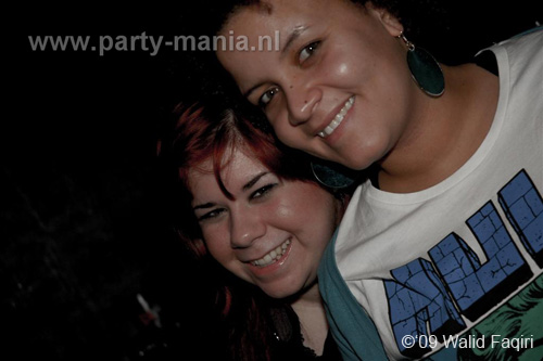 091224_115_los_partymania