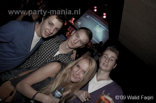 091224_117_los_partymania