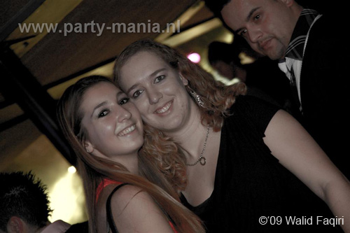 091224_123_los_partymania