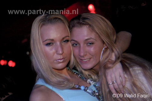 091224_132_los_partymania