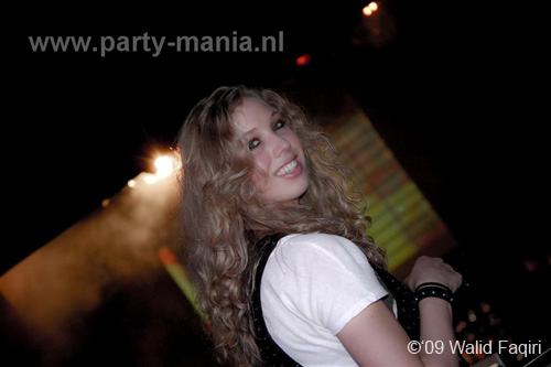 091224_133_los_partymania