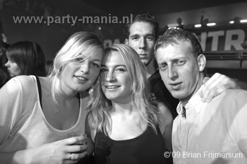 091226_158_franchise_partymania