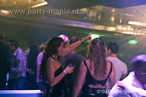 091226_181_franchise_partymania