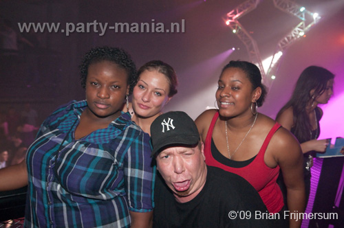 091226_185_franchise_partymania