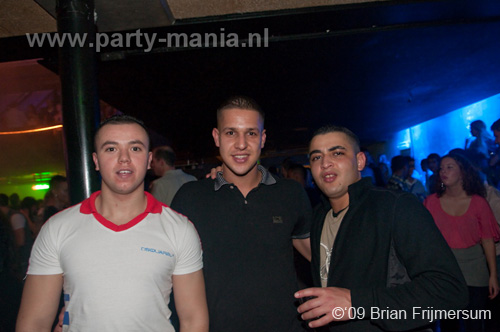 091226_189_franchise_partymania