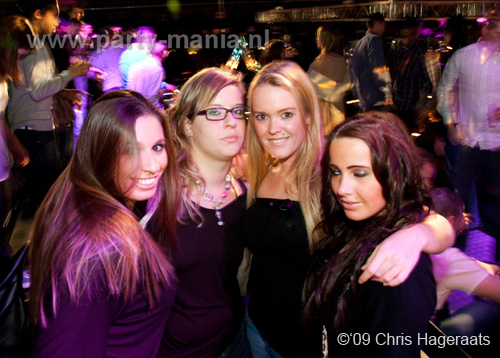 091226_065_franchise_partymania