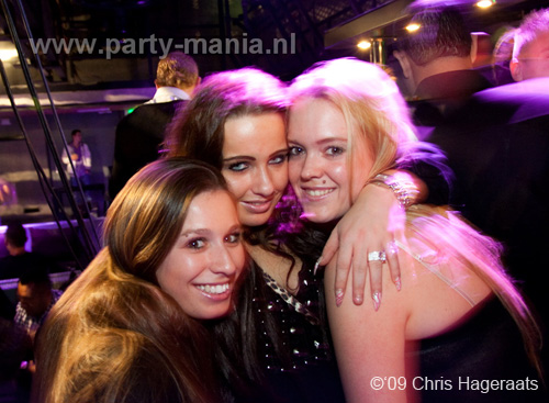 091226_069_franchise_partymania