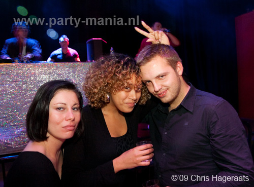 091226_083_franchise_partymania