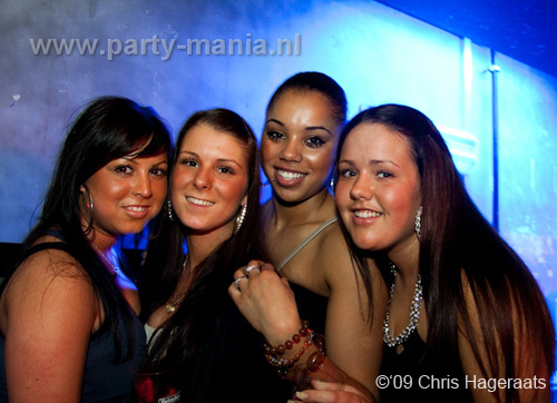 091226_090_franchise_partymania