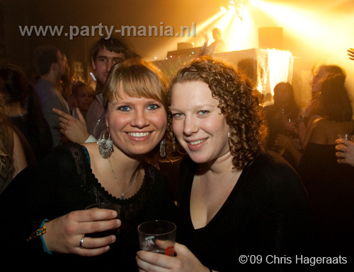 091226_146_franchise_partymania