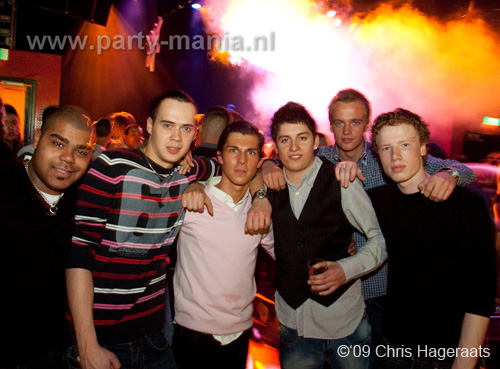 091226_213_franchise_partymania