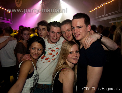 091226_236_franchise_partymania