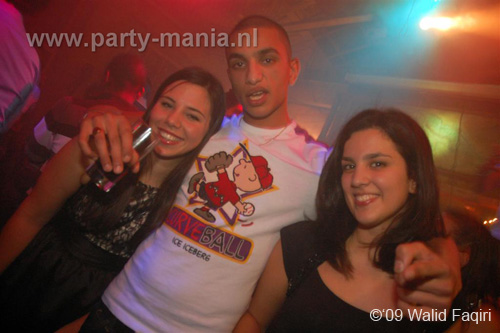 091231_100_havana_partymania