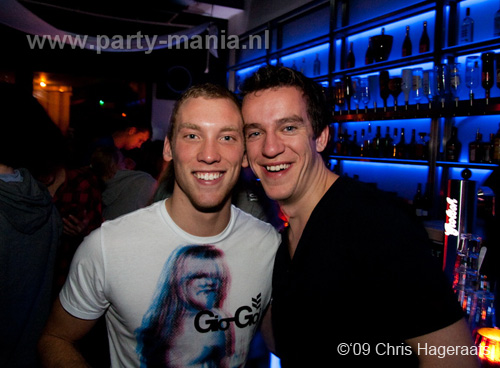 100109_069_tjek_de_tek_partymania