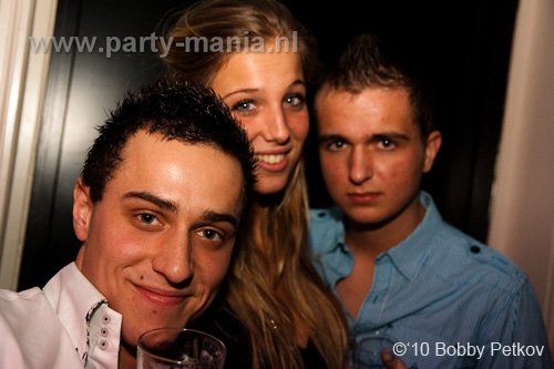 0100123_064_perfection_partymania