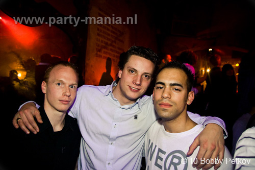 100212_082_havana_partymania