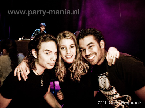 100212_038_kaboooom_partymania