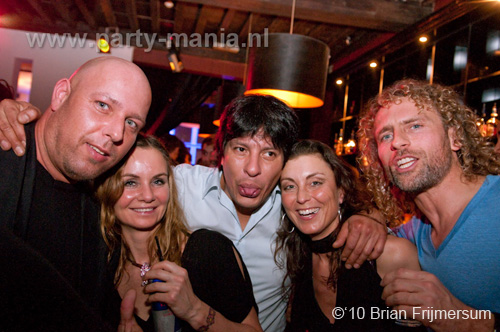 100219_096_seven_partymania