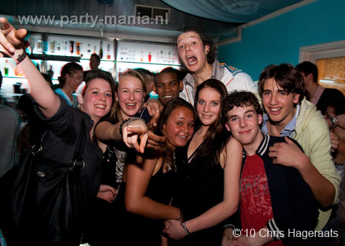 100226_093_punk_partymania