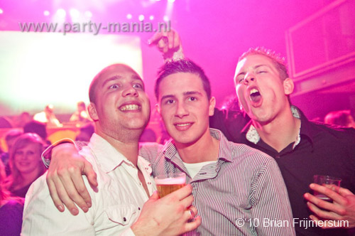 100306_121_sick_paard_brian_partymania