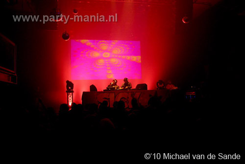 100306_124_sick_paard_michael_partymania