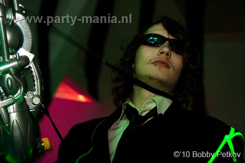 100326_066_bakk_partymania