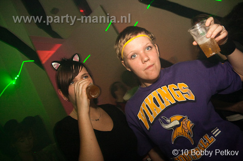 100326_076_bakk_partymania