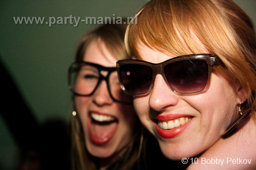 100326_093_bakk_partymania