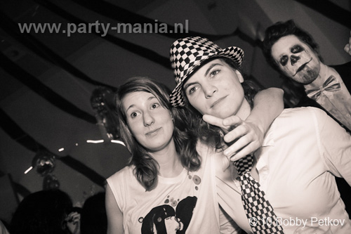 100326_099_bakk_partymania