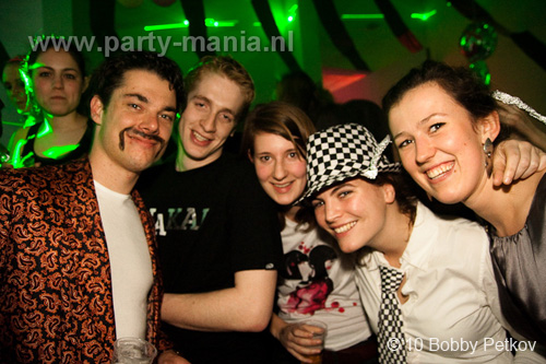 100326_101_bakk_partymania