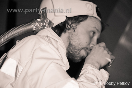 100326_113_bakk_partymania