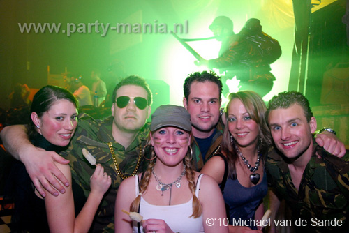 100320_135_ex_porn_star_partymania