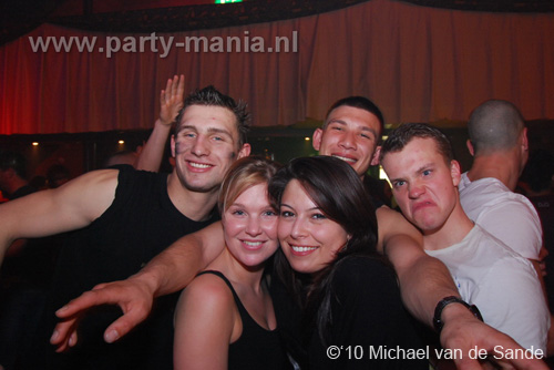 100320_141_ex_porn_star_partymania