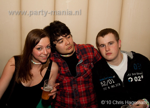 100402_098_i_love_college_partymania