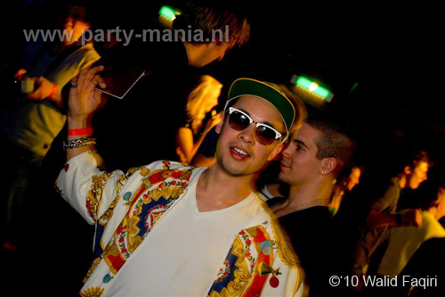 100403_076_los_partymania