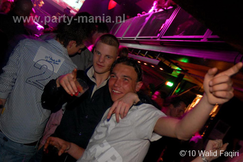 100403_140_los_partymania