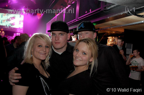 100403_142_los_partymania