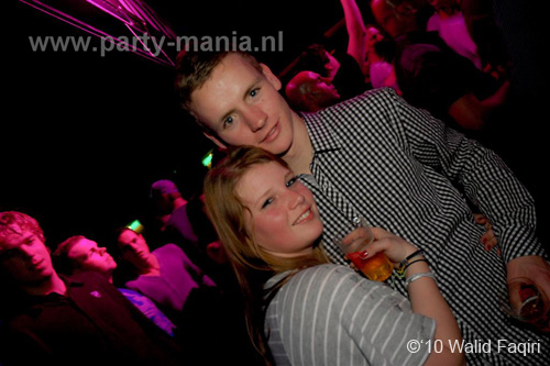 100403_143_los_partymania